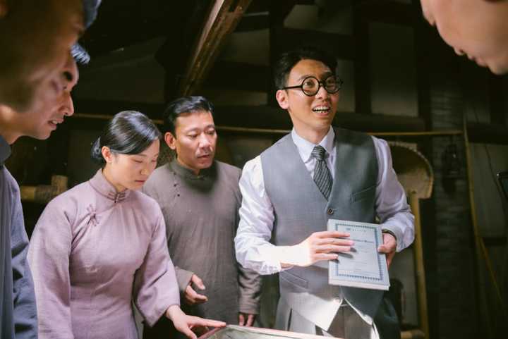 点击查看全部 20 张如何评价革命电影《地火》?花浆提问回答机器人