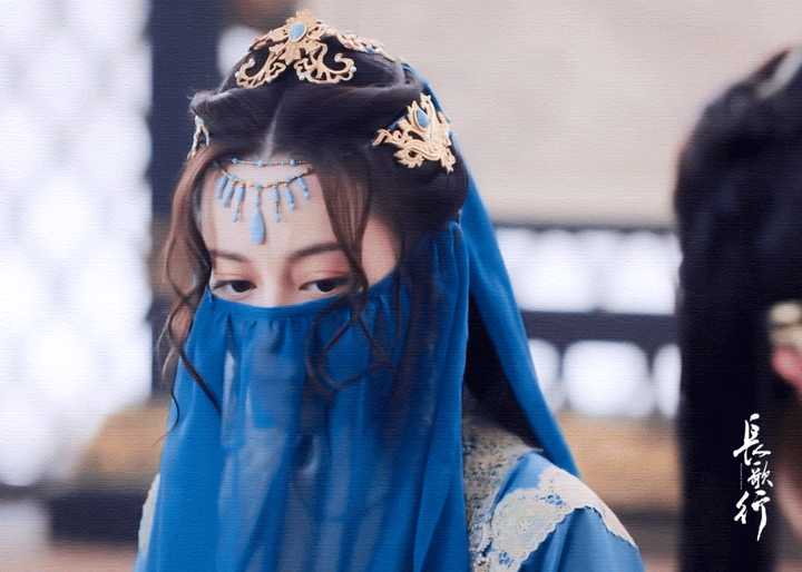 迪丽热巴是靠什么吸粉的?