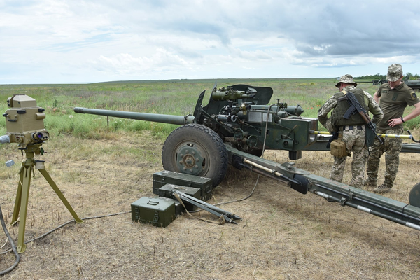 俄军编制里的MT-12 100MM反坦克炮留着是干嘛的？