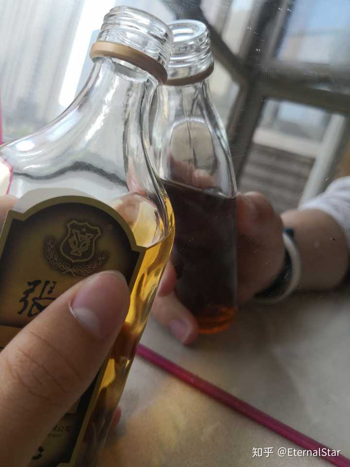 和镜子干杯 够孤独吗