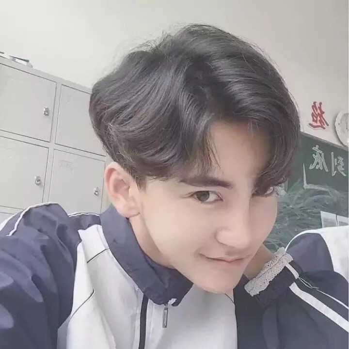 高中时期的李由