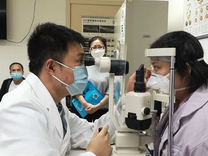 如何看待郑大一附院发生伤医案件 泌尿外科孟庆军主任在碎石中心门诊外手臂被刺穿 另一人胳膊受伤 知乎 如何看待郑大一附院发生伤医案件 泌尿外科孟庆军主任在碎石中心门诊外手臂被刺穿 另一人胳膊受伤 知乎