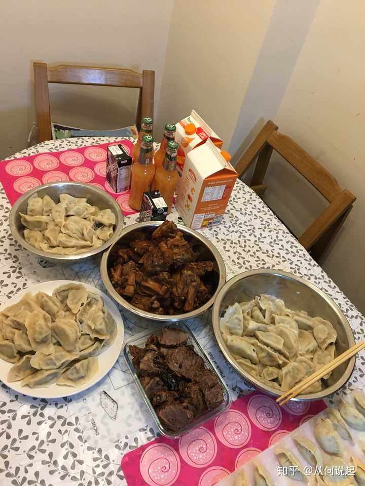 不在家里过年甚至不在中国过年是一种什么感受?