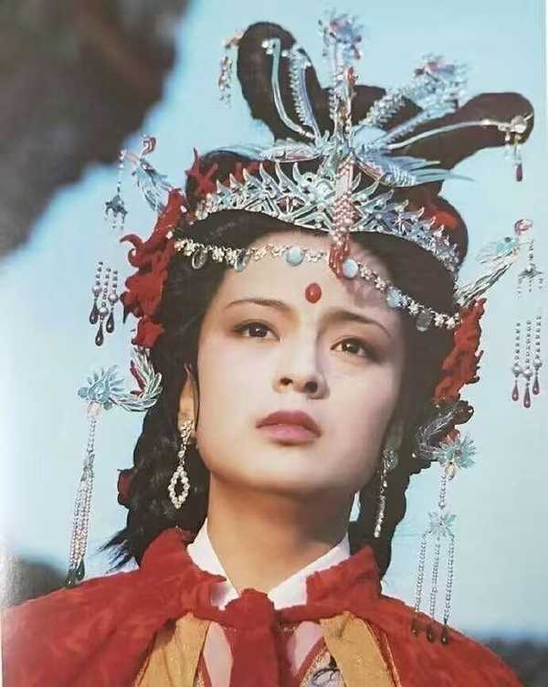 怎么看待赵姨娘教育贾环的方式？为啥不把贾环给王夫人养呢？