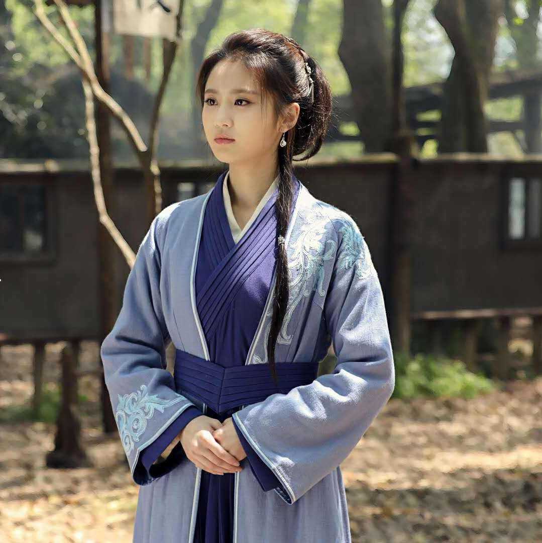 胖友说:你不觉得林奚的表情很像我们家三十六嘛?