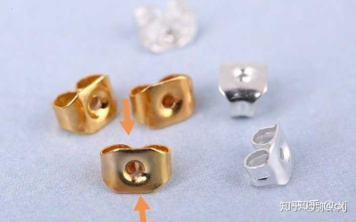 耳钉的蝴蝶扣怎么取 呜 一个下午都没取下来 知乎