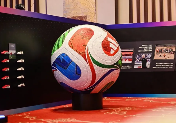 2026「苏超」十三队主客场比赛服正式发布，你觉得哪队的新球衣设计最有创意？是否融入江苏本土文化元素？