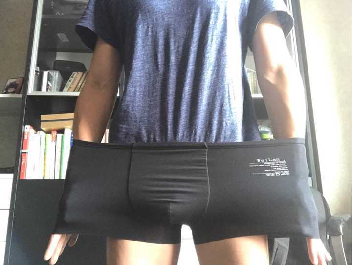 如何评价"围栏男士内裤"投放的电梯广告?