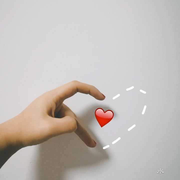 現在有什麼流行的表達愛心的手勢,除了之前的那個手指heart?