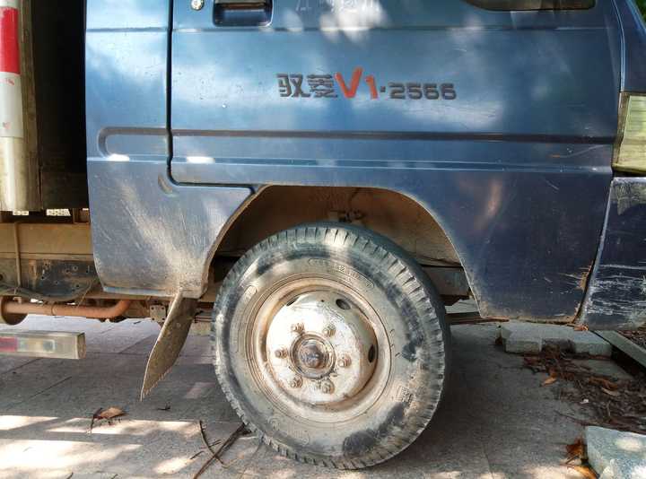 可以分享一些关于爱情的诗意句子吗?