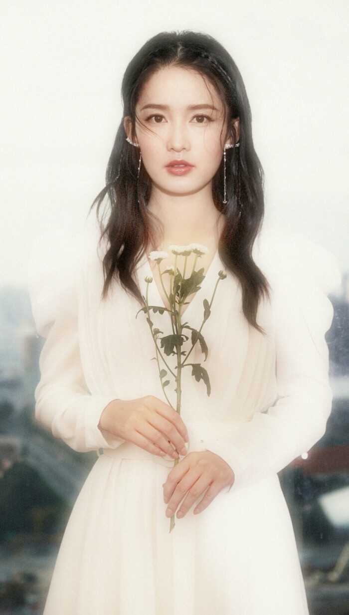 李沁的颜是否符合你心中最美的民国女神?