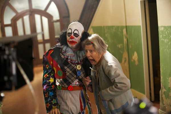 疯城记第一季(英剧) - 知乎