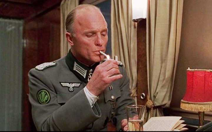 我还觉得艾德·哈里斯不演隆美尔才是浪费了