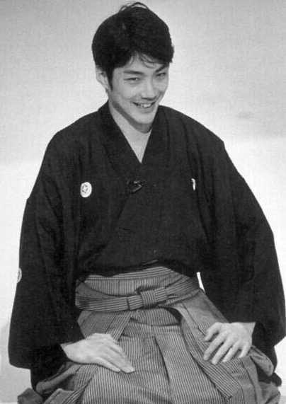 野村万斋  显示全部