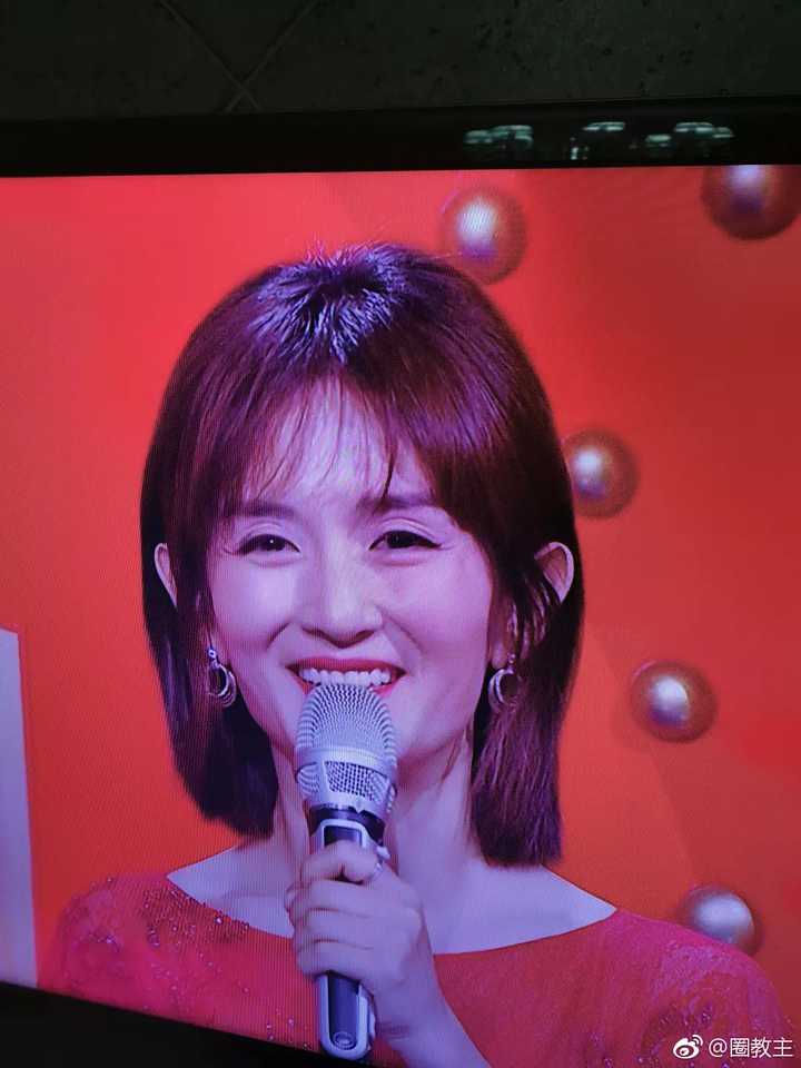 有没有人能分析下谢娜长相?