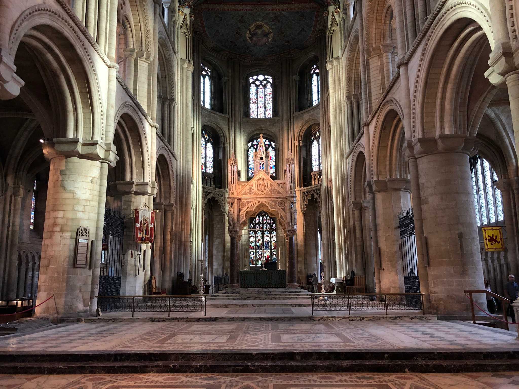 英国彼得伯勒座堂(摄于九月初),高祭台… - 知乎