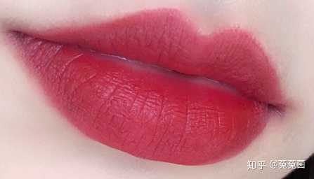 求推荐玫红色口红?