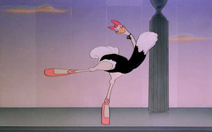 有线有面,辨识度高,还有一股呆呆的幽默感,flamingo这个名字也有加成