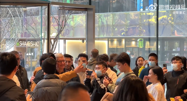 苹果 CEO 库克现身北京三里屯，为 3 年多以来首次来华，透露了哪些信息？
