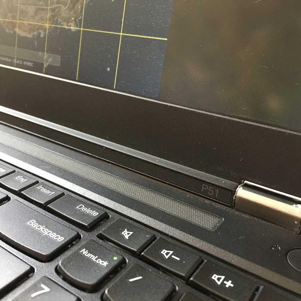 预算充足的前提 p51 e3-1535m 16g 512pcie固态 m1200独显 ips1920*