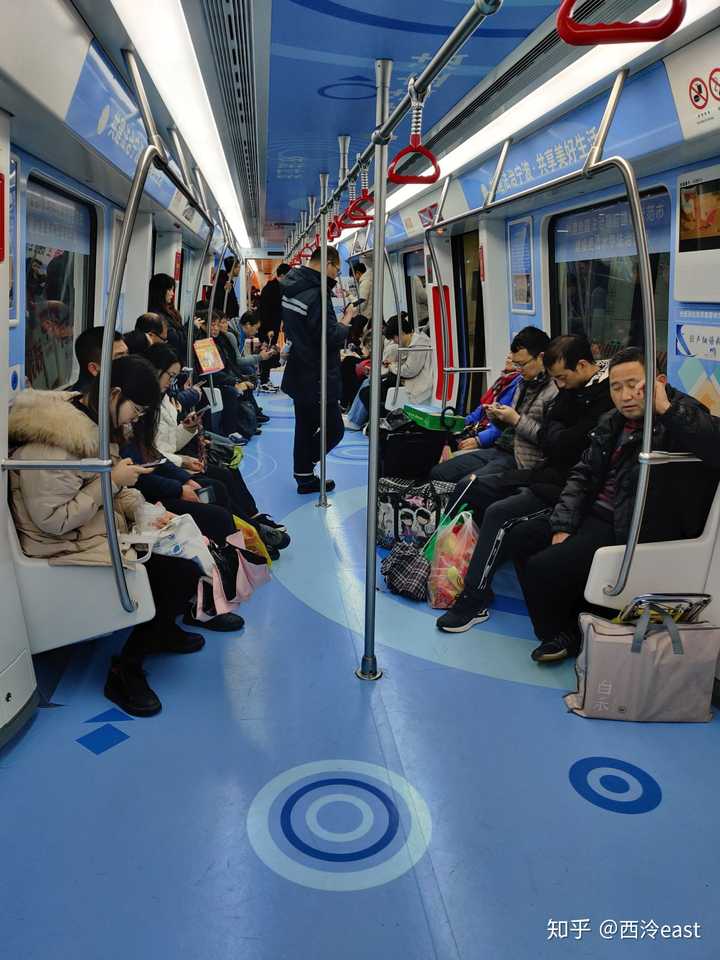 没人说宁波嘛,虽然现在只有三条线,给你们看看车厢里面