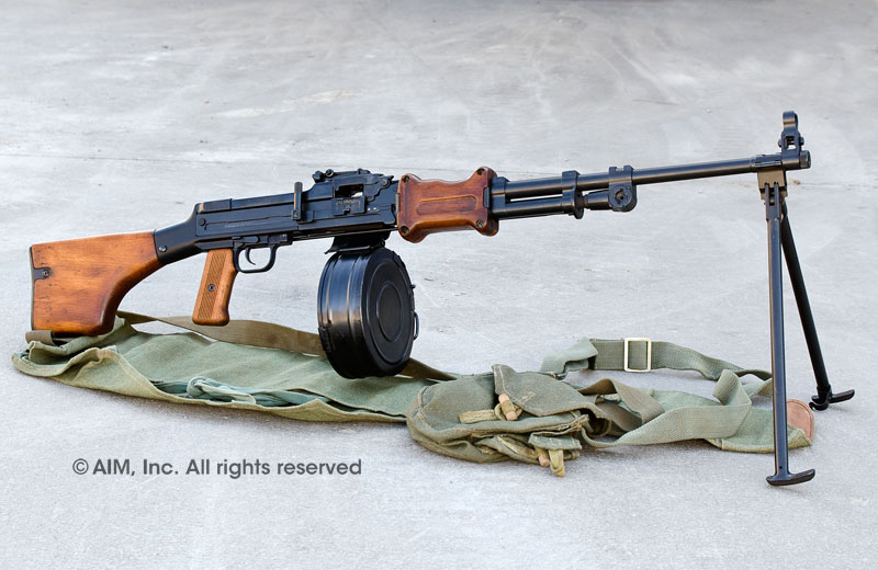 谢邀有的,步枪弹,大口径机枪弹里都有穿甲弹,燃烧弹,曳光弹等特种弹