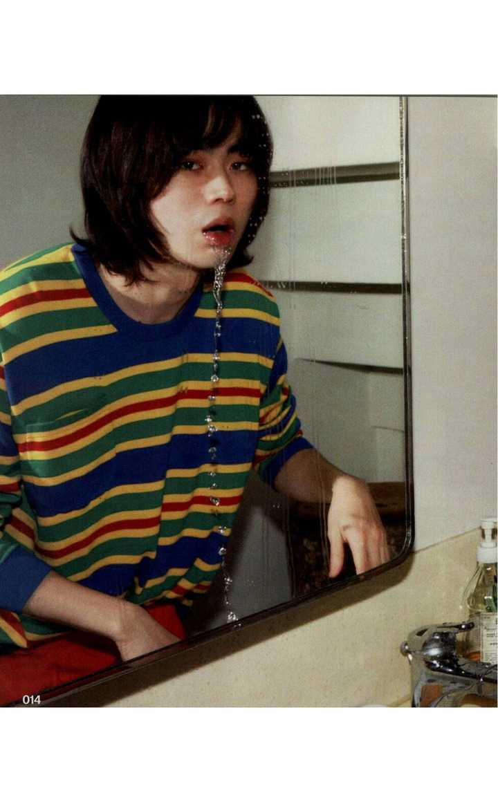 超爱菅田将晖的穿衣风格,想知道他是什么风格,顺便求他的穿搭图?