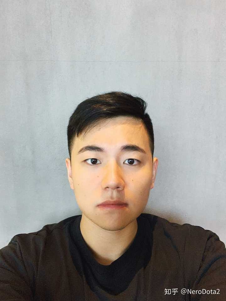 男生单眼皮好看还是双眼皮好看?