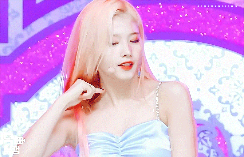 作为男生是怎么入坑韩国女团的?