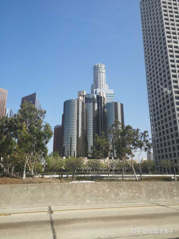 Gta5中有哪些场景对应了真实的洛杉矶 知乎