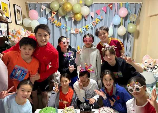 全红婵说「想做回以前的自己，但这不可能」，「对于好好休息这件事，并不后悔」，如何看待她的选择与成长？