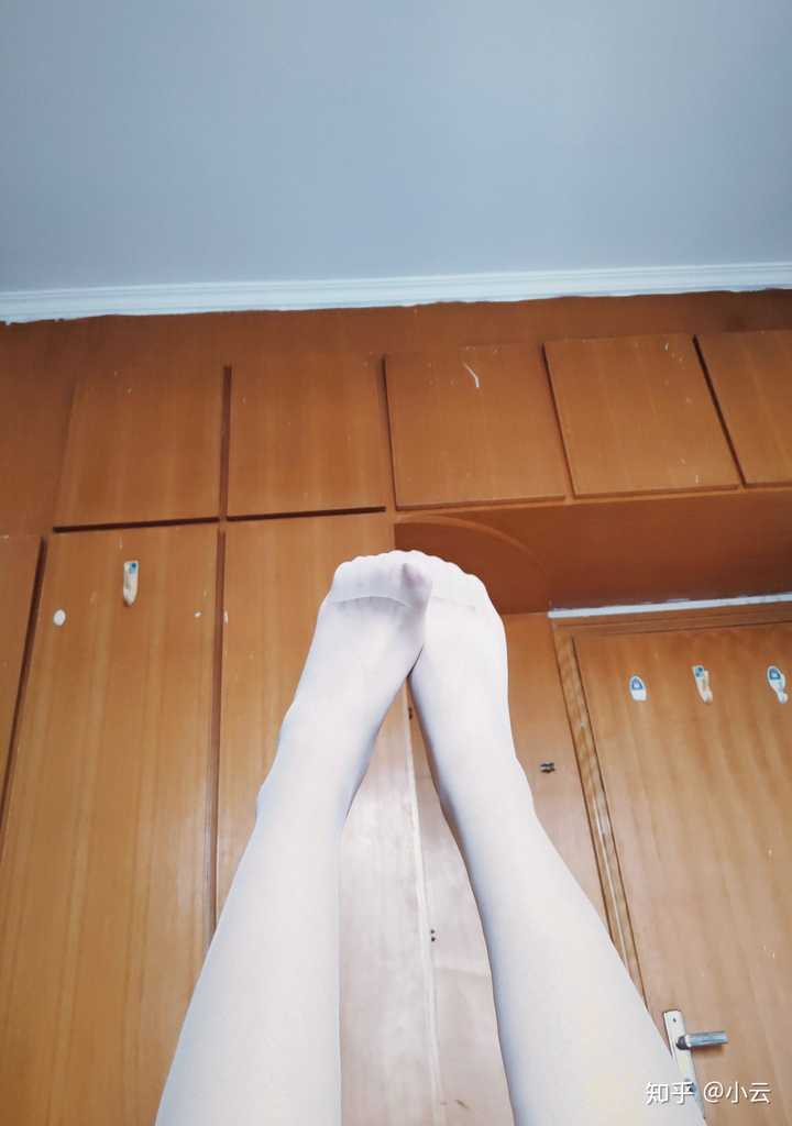 初中生穿肉丝袜怎么样好看长的和短的有图对比吗