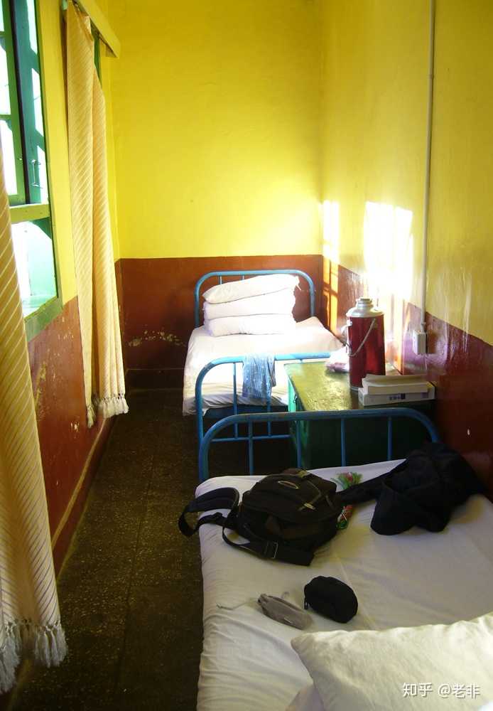 吉日旅馆这个狭窄的小房间,老非碎碎念了许久,因为有4次进藏入住的不