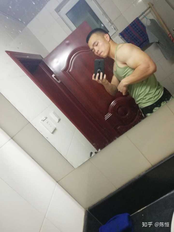 臂围超过40cm是一种什么体验?