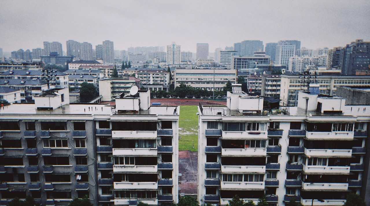 文 | 杨六娃 2018年10月15号,上海寓见公寓宣布破产.