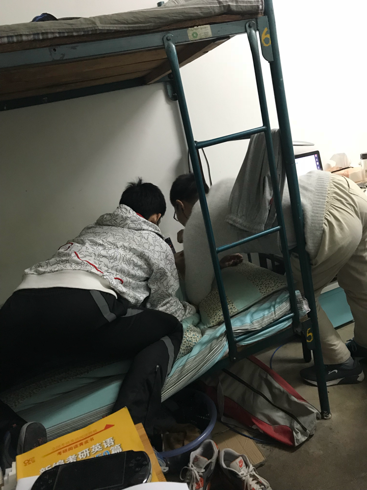 寝室室友间发生的感人故事?