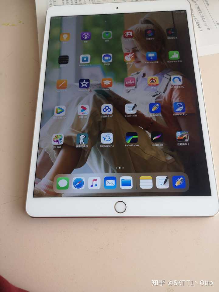 ipad pro9.7寸和12.9寸哪個更值得入手?為什麼?