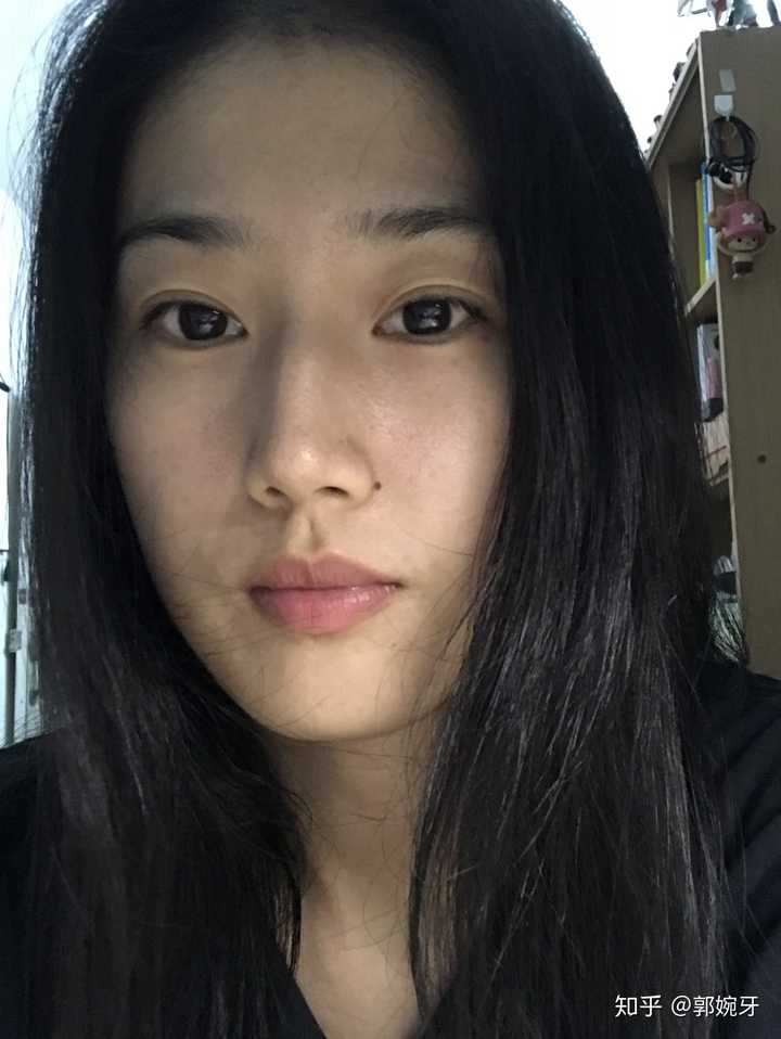 女生自拍修图前和修图后会有多大差别?