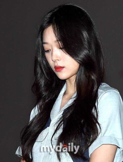 客观的评价崔雪莉的长相,好坏在哪里?