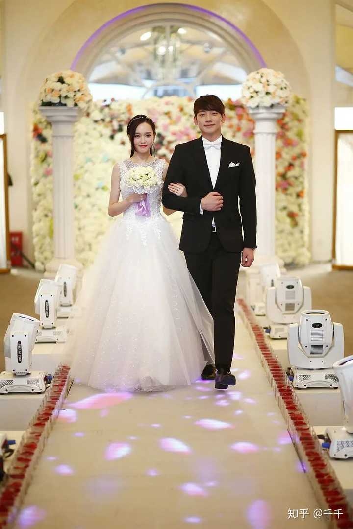 第五对:《烽火佳人》周霆琛x佟毓婉