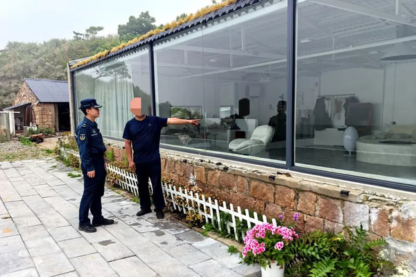 网红私占宁波无人岛直播改造被查处，个人可以开发利用无居民海岛吗？荒岛为何不能随意建房、居住？