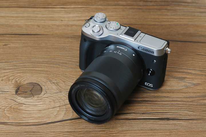 如何评价佳能新发布的eos m6微单相机?