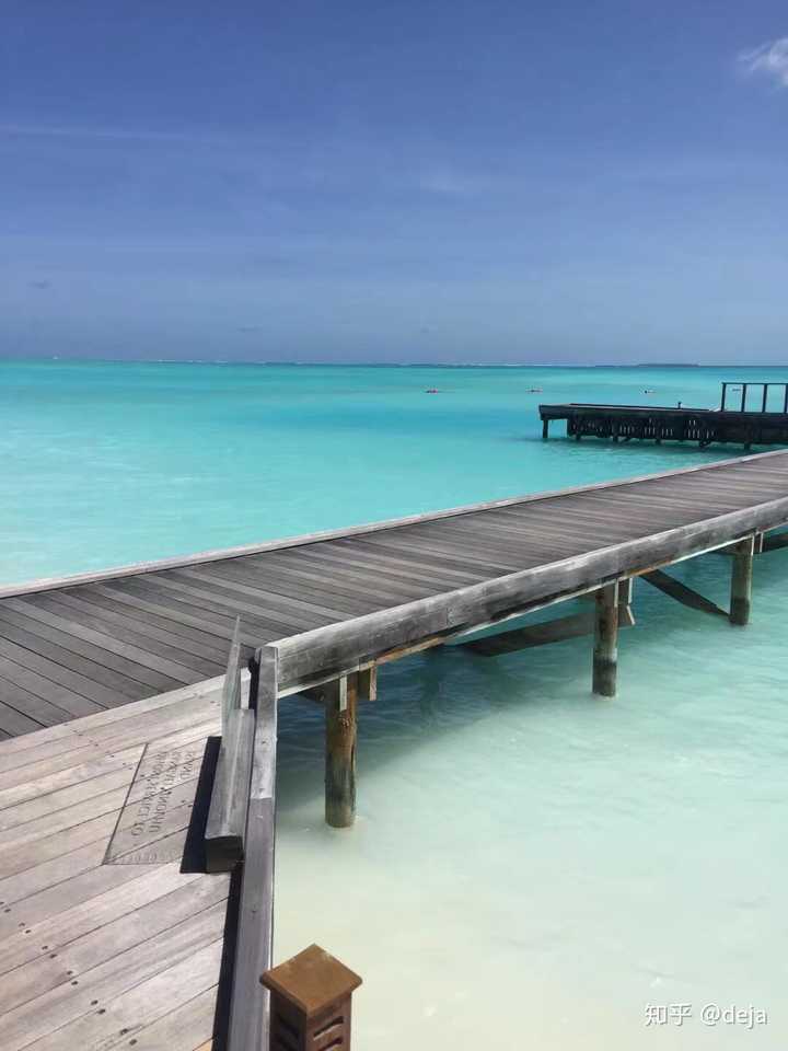 之前走在马尔代夫的海岸上随手拍出来的 手机后置镜头 莫名觉得就是很
