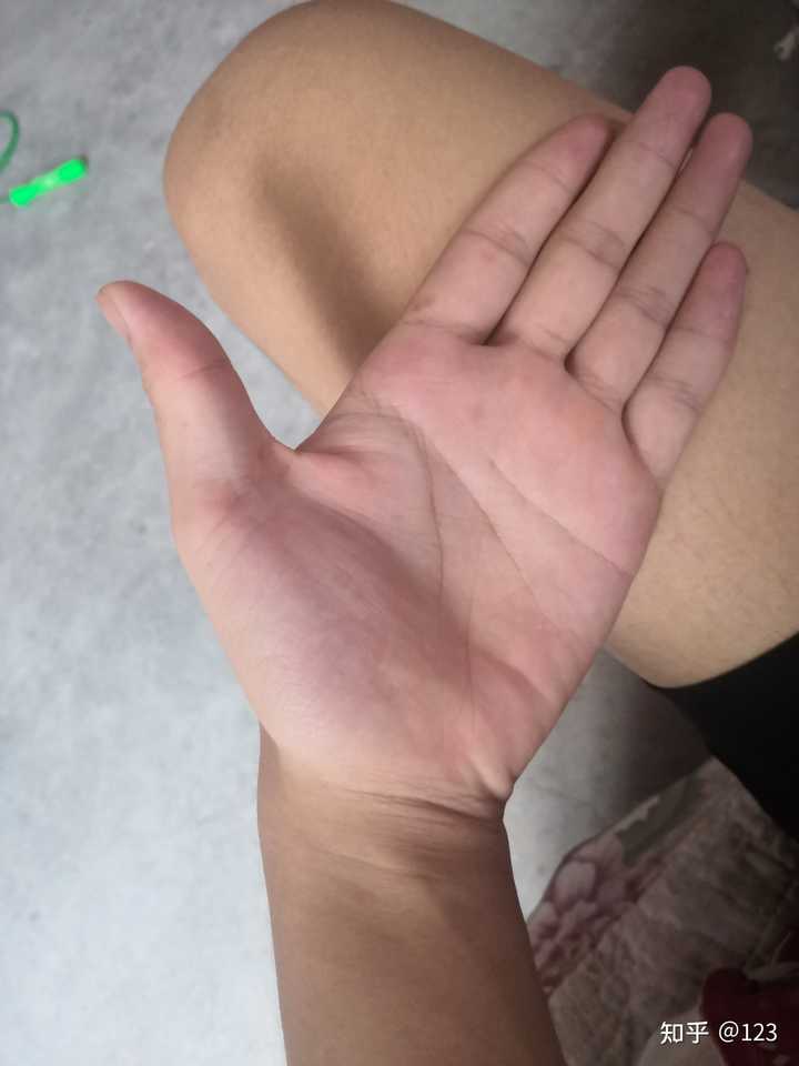 男生手很小是种怎样的体验 知乎