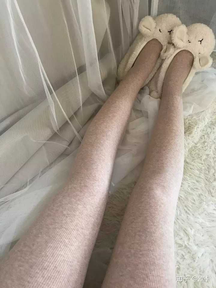 腿细的女生穿什么样的丝袜好看?