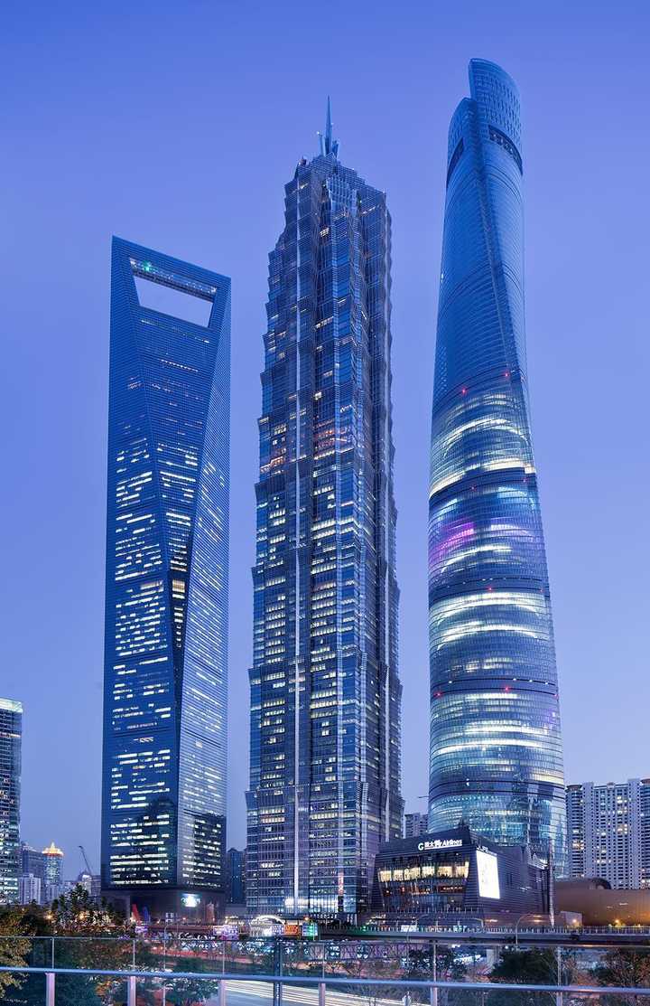 上海中心 worlds second-tallest building: shanghai tower