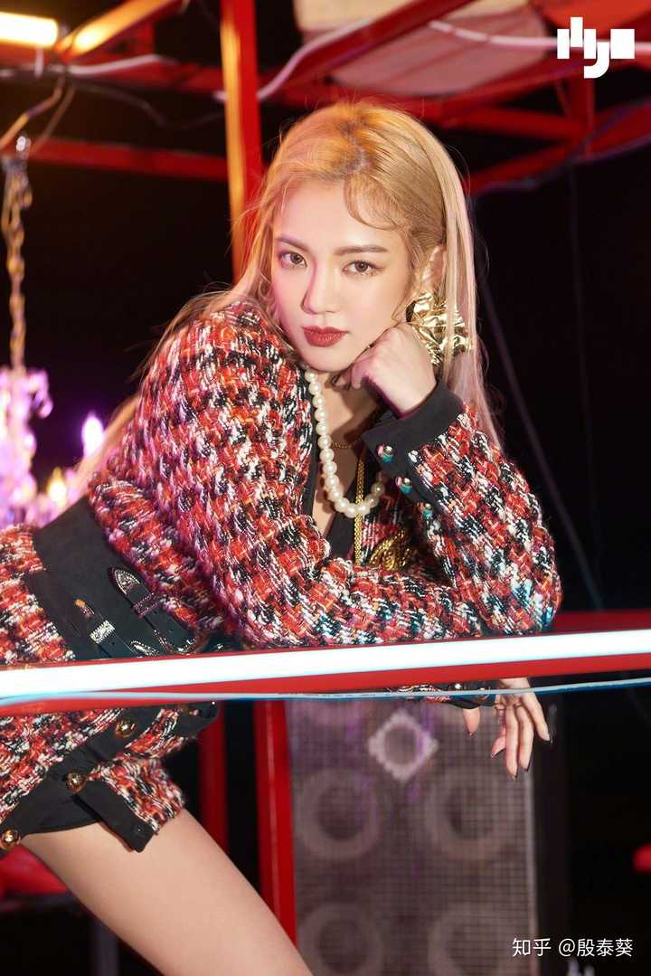 安利一个你心目中的韩团神颜?