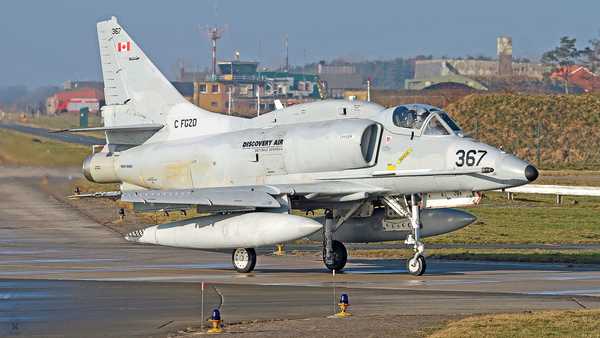 a-4天鹰攻击机是道格拉斯公司在上世纪50… - 知乎