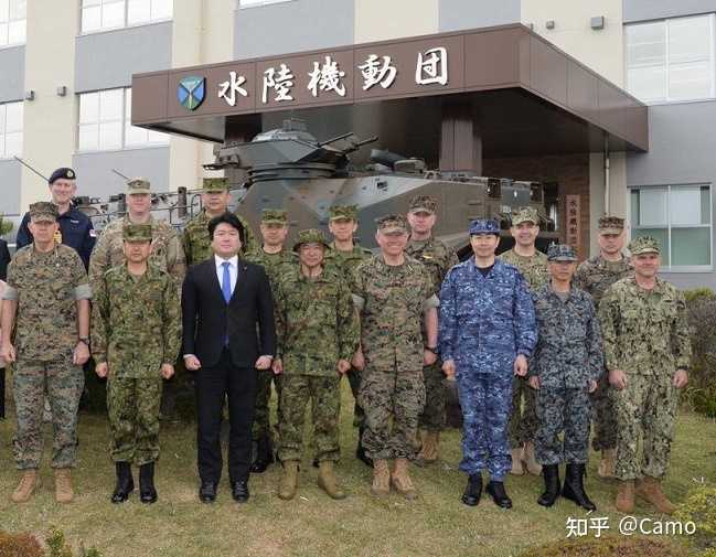 如何评价日本自卫队和韩国国军的不同军种间的制服设计以及他们的单兵作战装备 包括武器 知乎