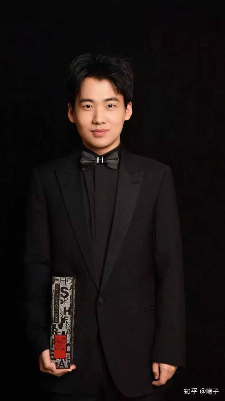 有没有小姐妹儿放点德云社角儿们的表情包或者壁纸啥的哇!